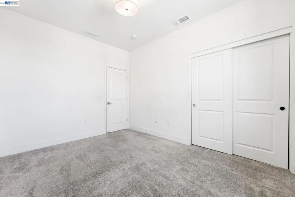 2107 Daimler St Lathrop, CA 95330