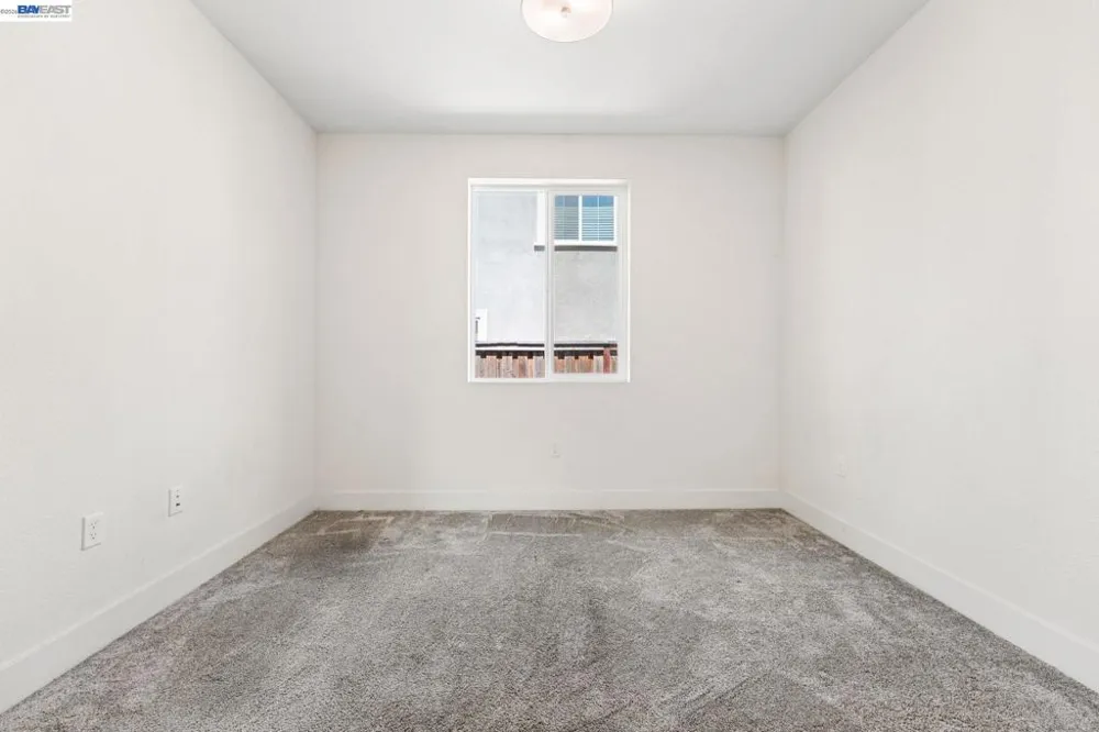 2107 Daimler St Lathrop, CA 95330