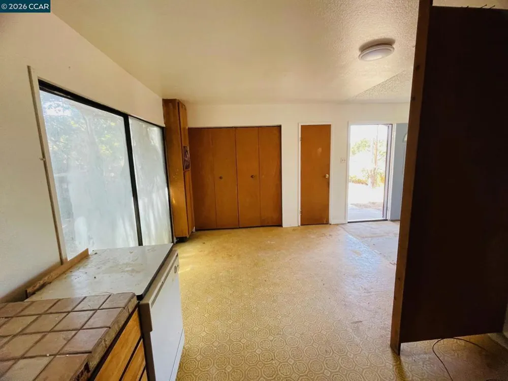 1119 Warren Ave Vallejo, CA 94591