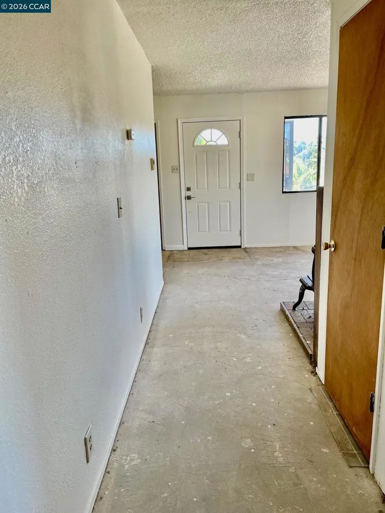 1119 Warren Ave Vallejo, CA 94591