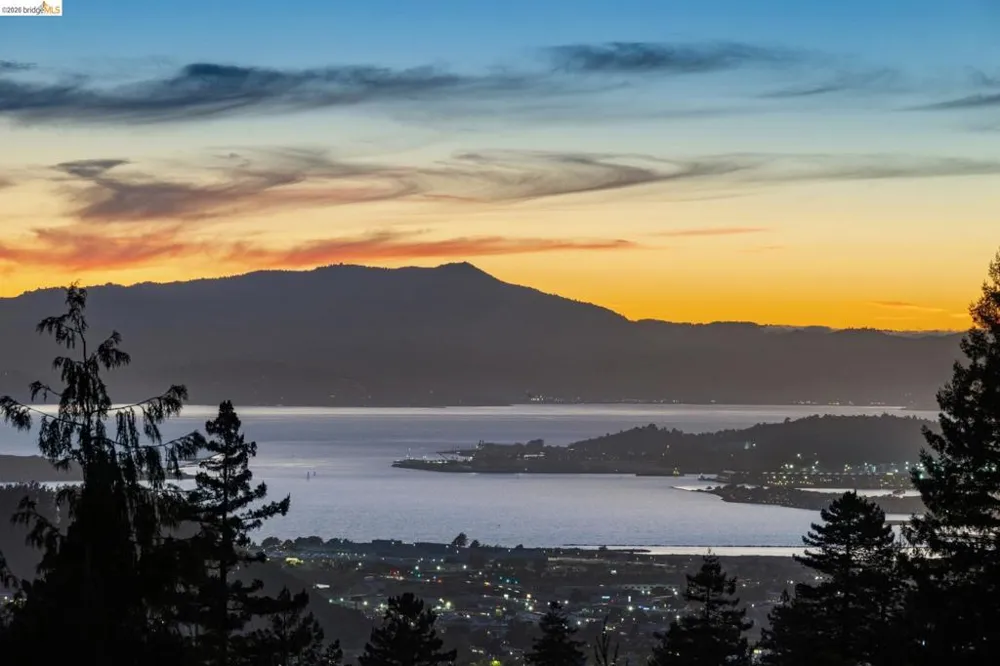 948 Hilldale Ave Berkeley, CA 94708