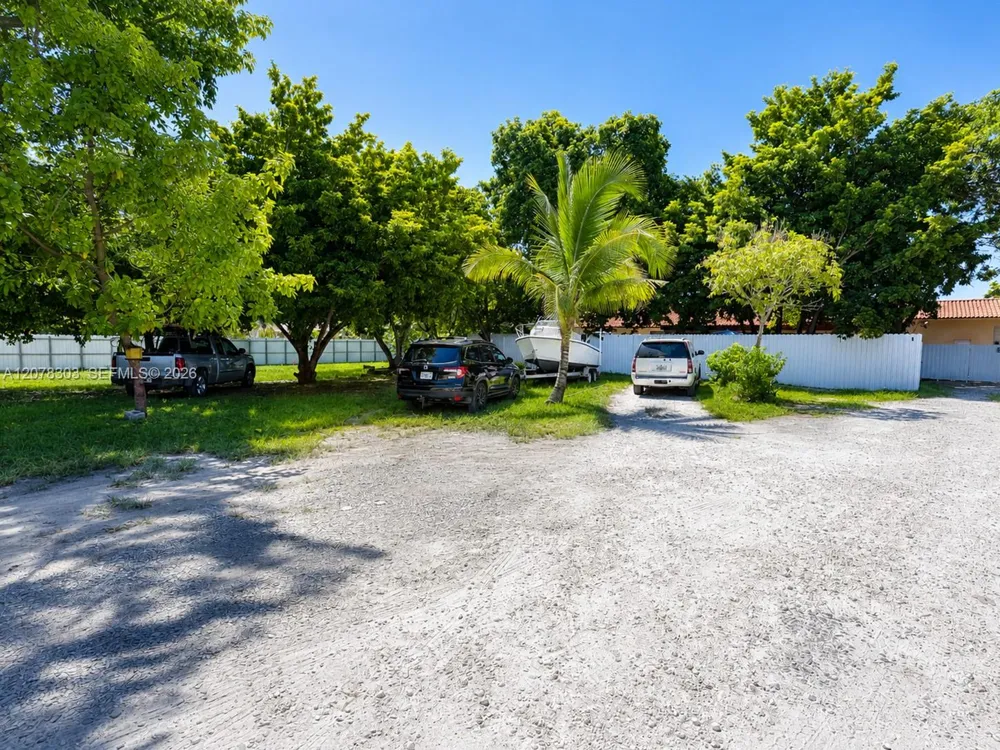 6450 SW 102nd Ave Miami, FL 33173