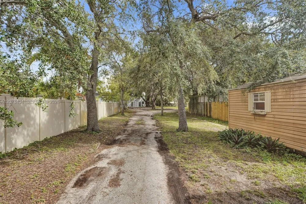 171 st North Miami Beach, FL 33162