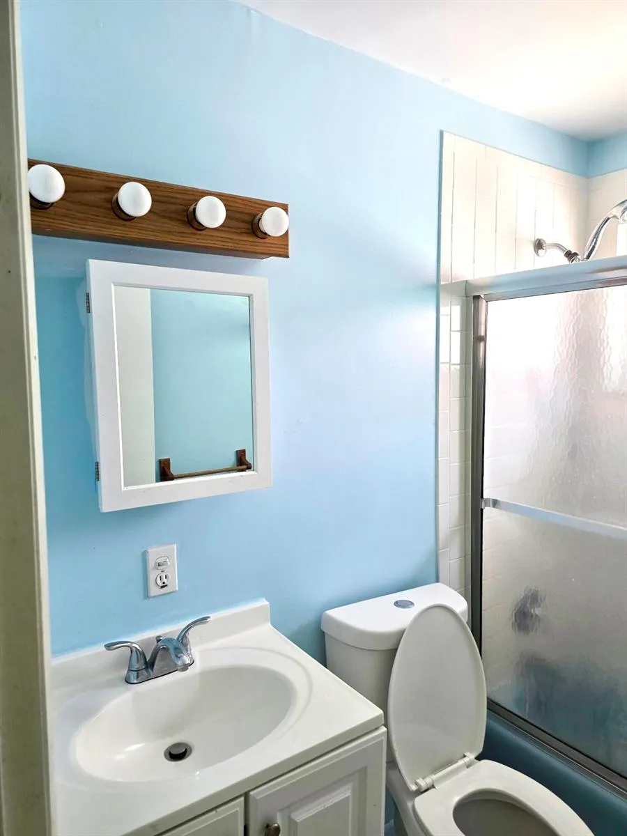 3203 SE 29th Lane ## 6 Okeechobee, FL 34974