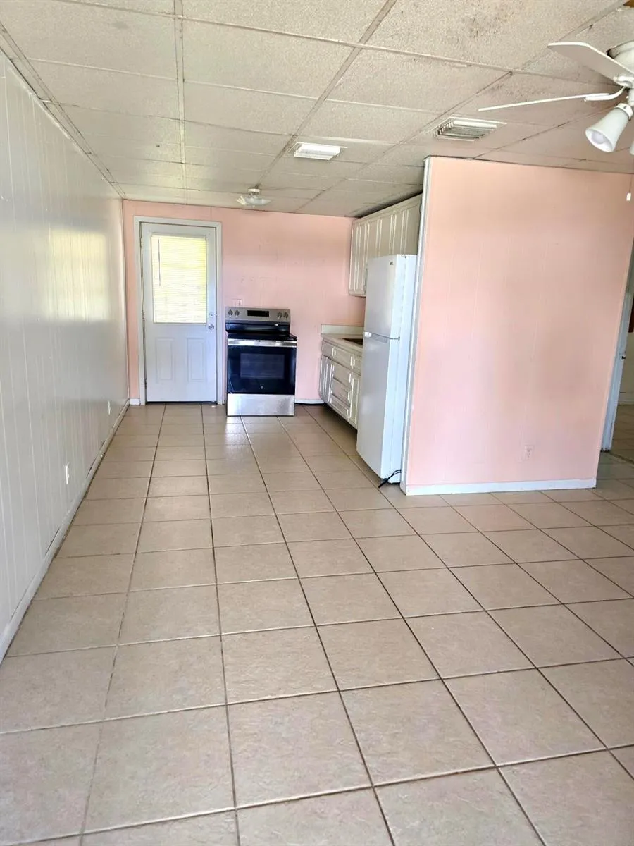 3203 SE 29th Lane ## 6 Okeechobee, FL 34974