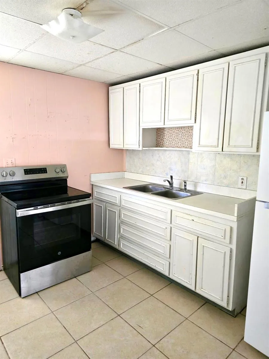 3203 SE 29th Lane ## 6 Okeechobee, FL 34974