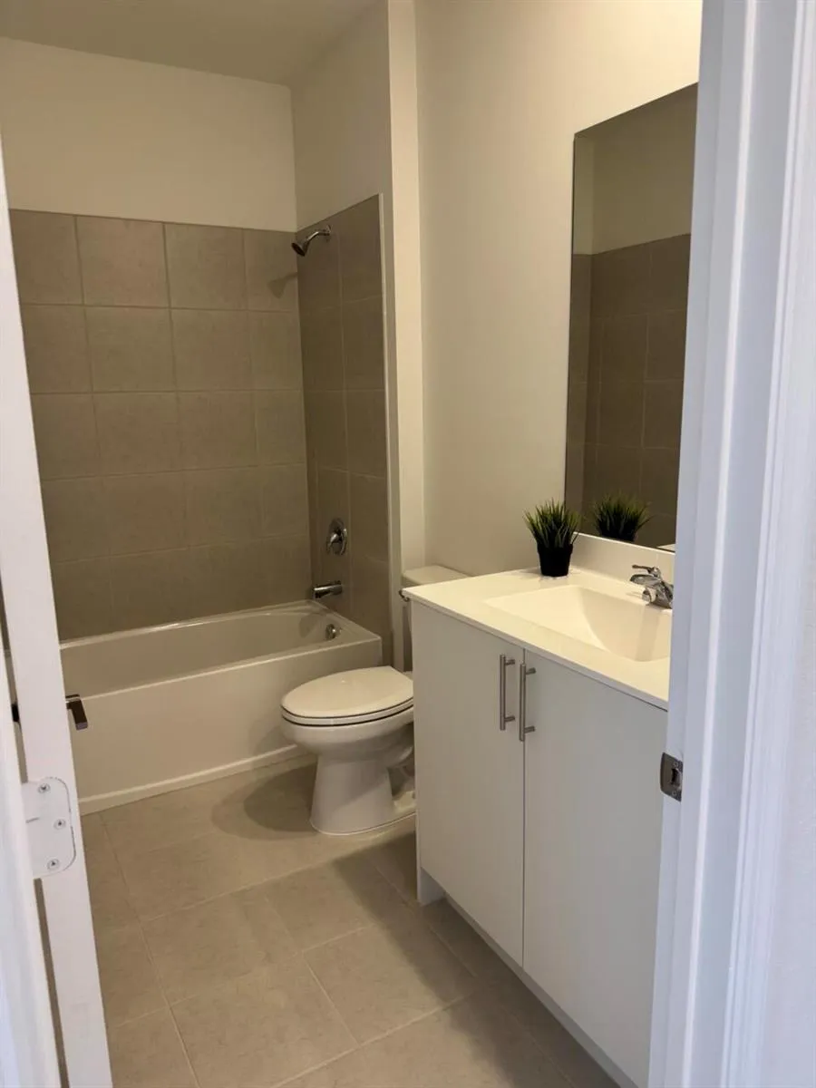 3008 PARK PLACE #5838 Dania Beach, FL 33312