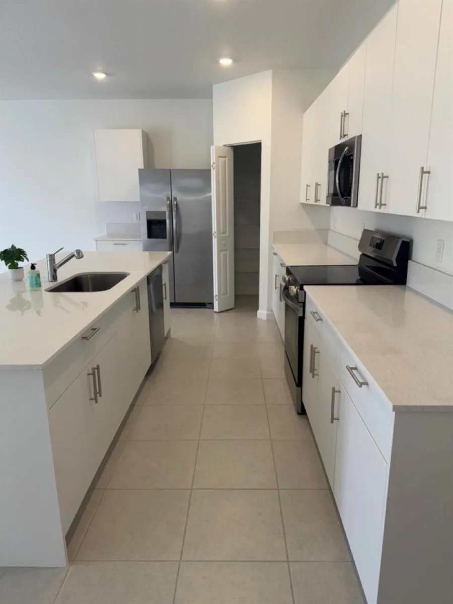 3008 PARK PLACE #5838 Dania Beach, FL 33312