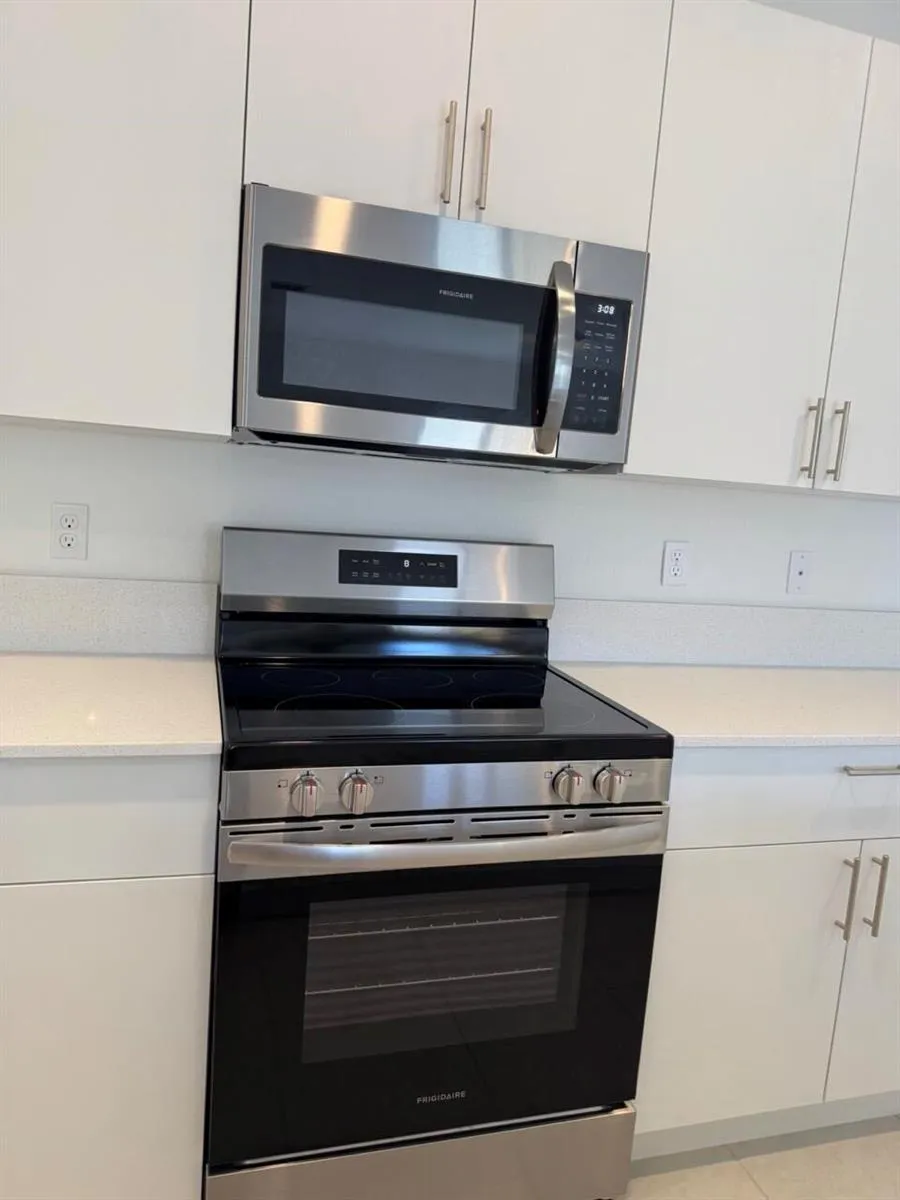 3008 PARK PLACE #5838 Dania Beach, FL 33312