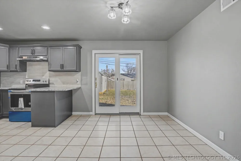 8943 E Marshall Place Tulsa, OK 74115