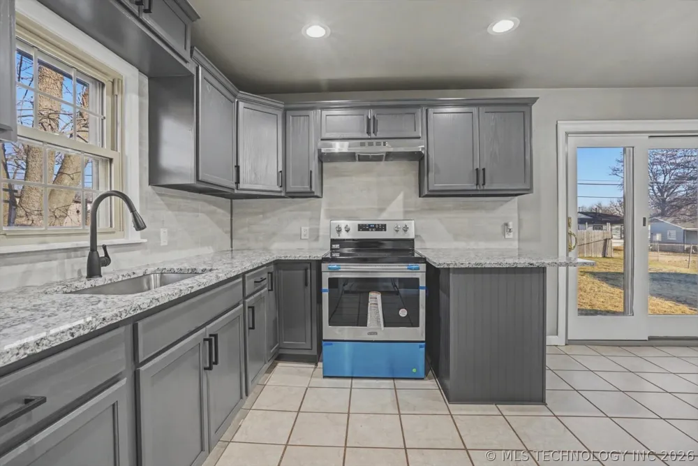 8943 E Marshall Place Tulsa, OK 74115