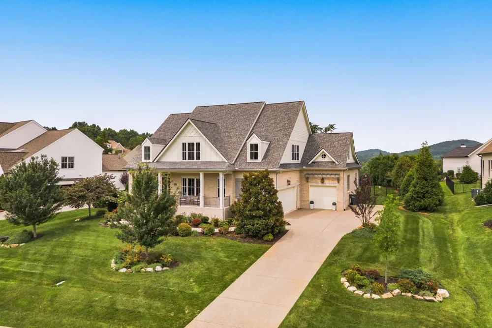 1864 Charity Dr Brentwood, TN 37027