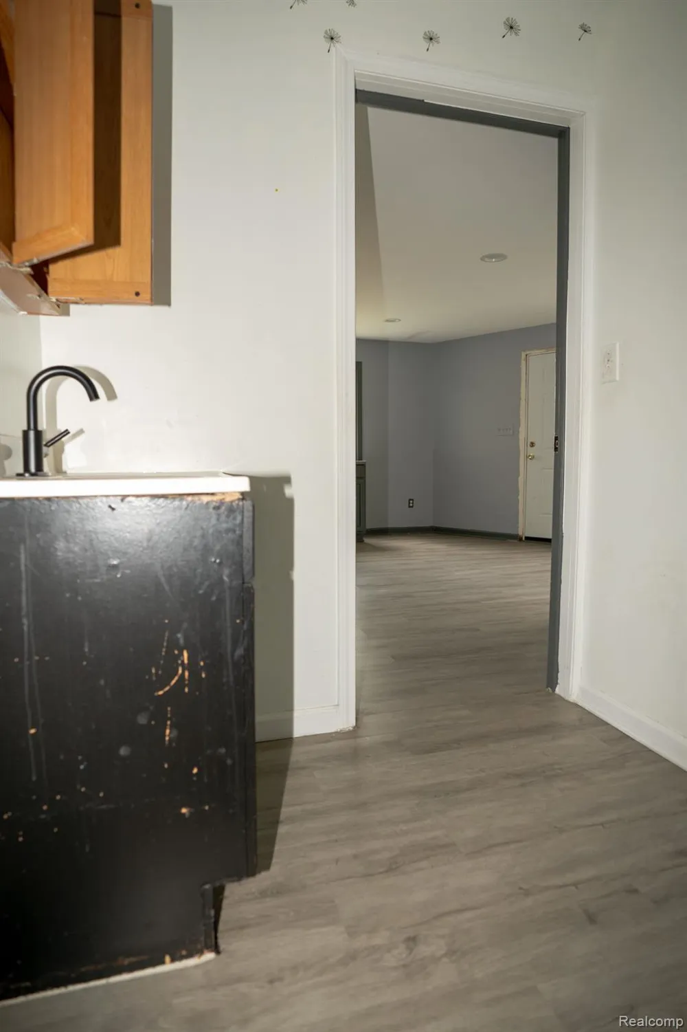 25143 Fern Street Roseville City, MI 48066