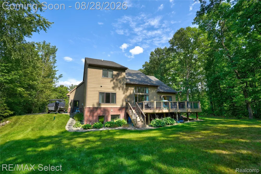 105 Lake Pines Drive Hartland Township, MI 48114