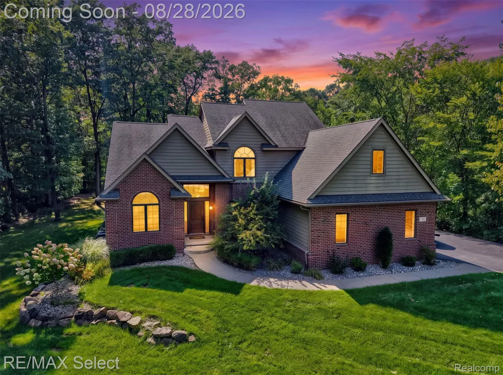 105 Lake Pines Drive Hartland Township, MI 48114