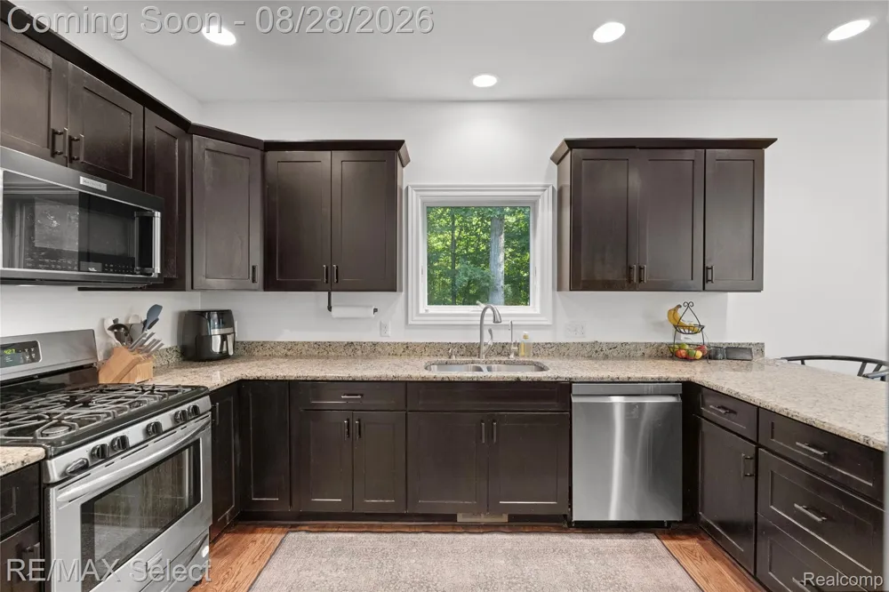 105 Lake Pines Drive Hartland Township, MI 48114