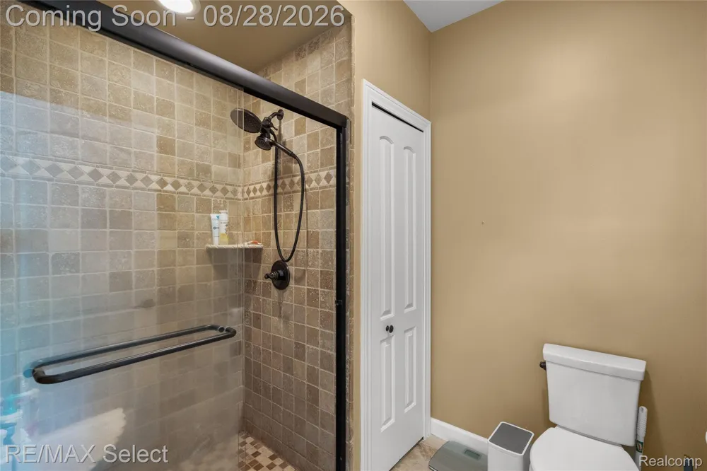 105 Lake Pines Drive Hartland Township, MI 48114