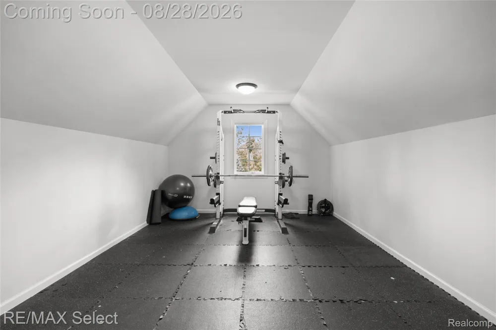 105 Lake Pines Drive Hartland Township, MI 48114