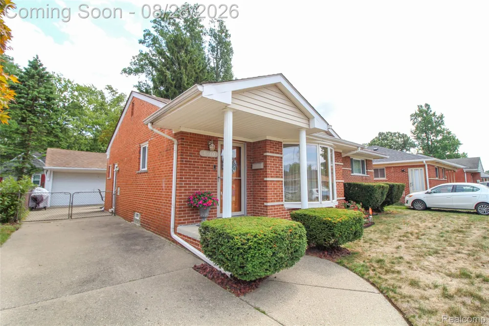 8610 Winston Lane Dearborn Heights City, MI 48127