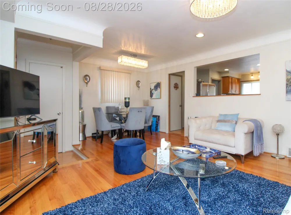8610 Winston Lane Dearborn Heights City, MI 48127