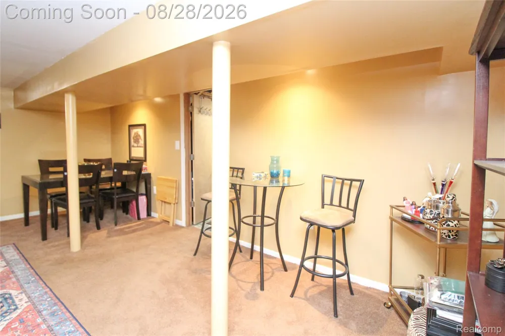 8610 Winston Lane Dearborn Heights City, MI 48127