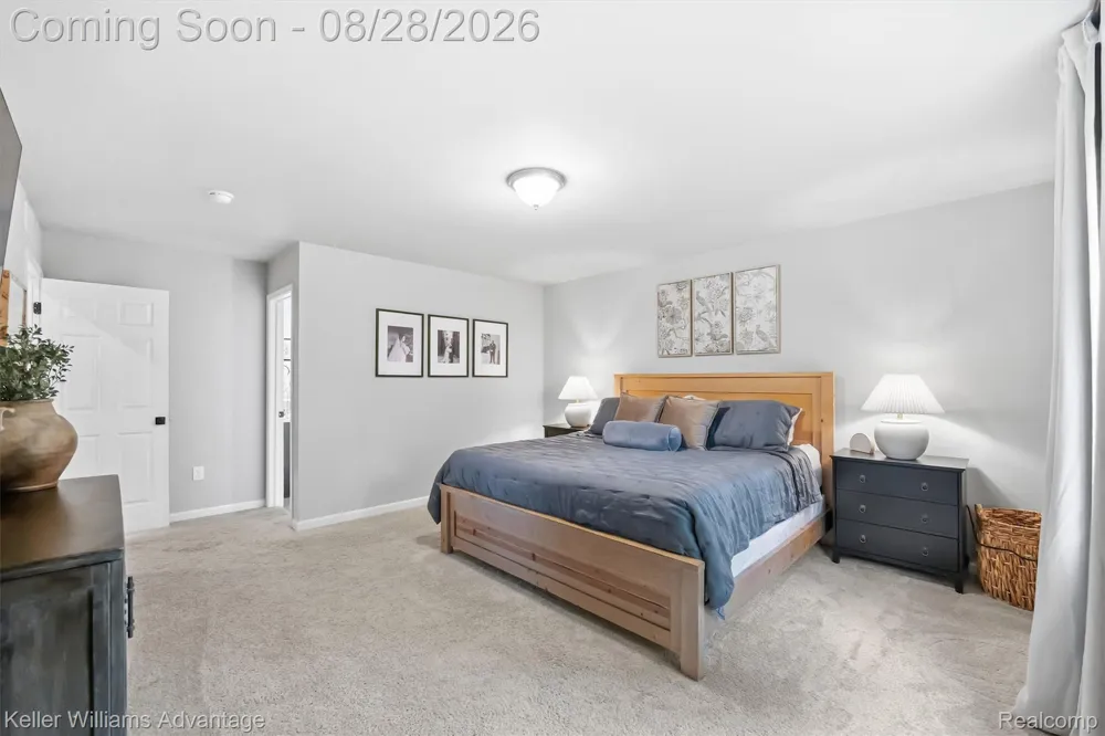 2757 Sycamore River Drive Handy Township, MI 48836