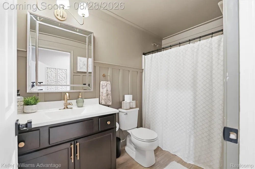 2757 Sycamore River Drive Handy Township, MI 48836