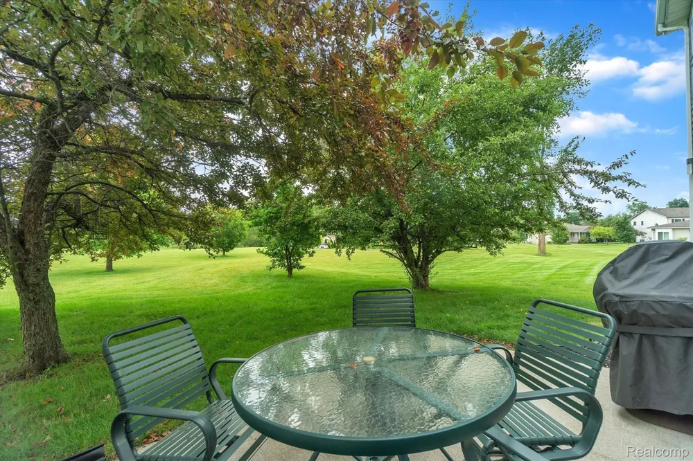 1116 LAKEVIEW CIRCLE Mundy Township, MI 48439