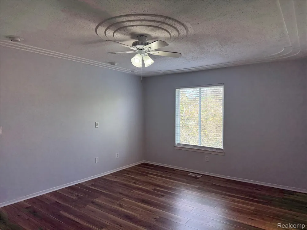 1116 LAKEVIEW CIRCLE Mundy Township, MI 48439