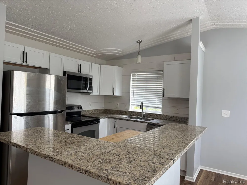 1116 LAKEVIEW CIRCLE Mundy Township, MI 48439