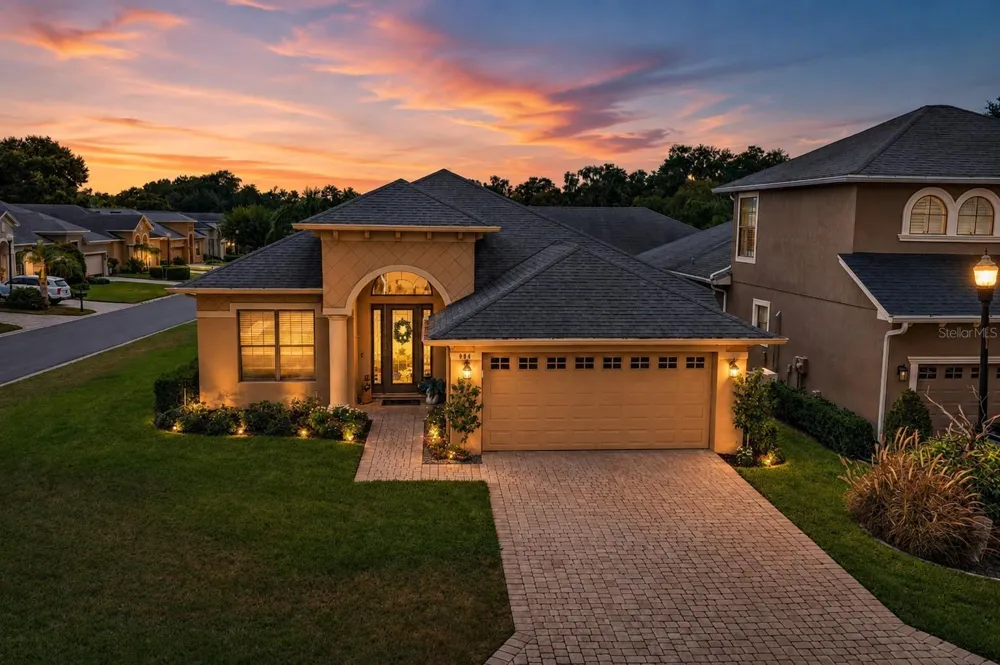 904 CHRISTINA CHASE LANE Lakeland, FL 33813