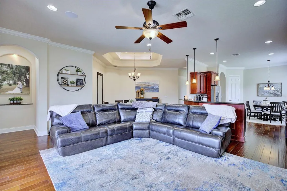 904 CHRISTINA CHASE LANE Lakeland, FL 33813