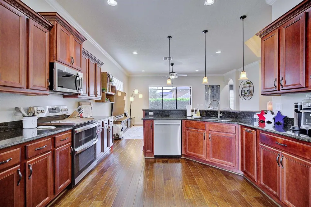904 CHRISTINA CHASE LANE Lakeland, FL 33813