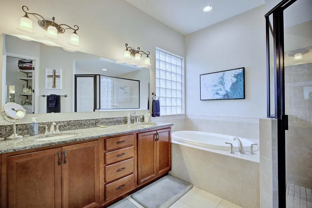 904 CHRISTINA CHASE LANE Lakeland, FL 33813