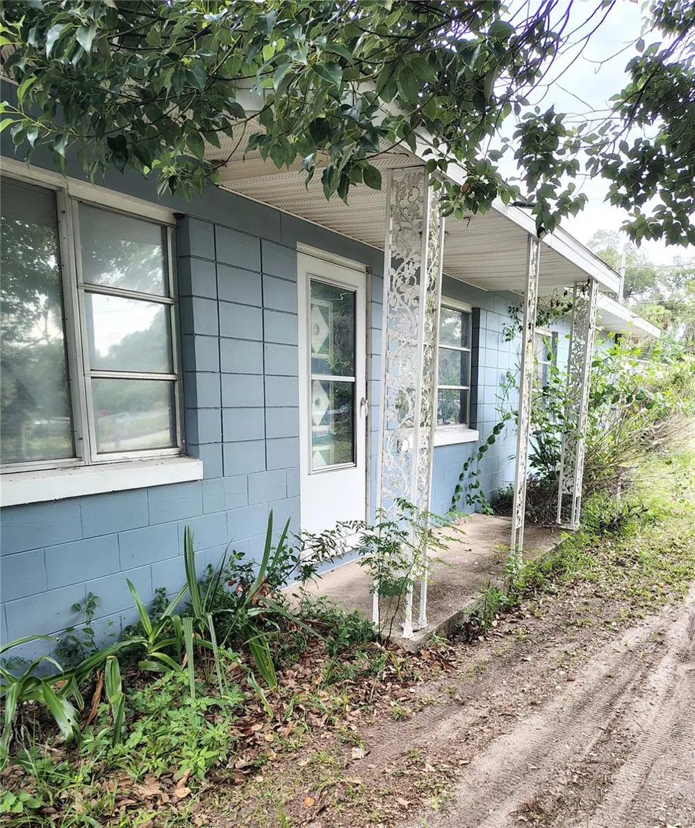 27401 MAIN AVENUE Okahumpka, FL 34762