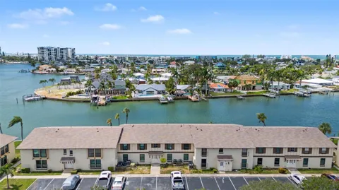 519 PLAZA SEVILLE COURT #39