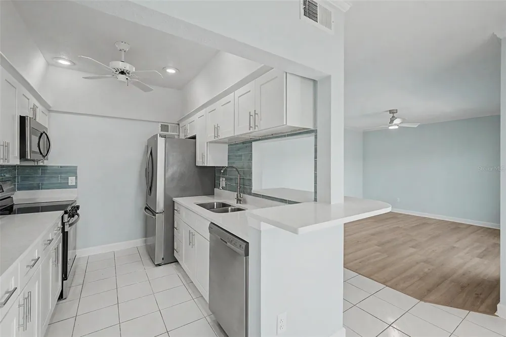 519 PLAZA SEVILLE COURT #39 Treasure Island, FL 33706