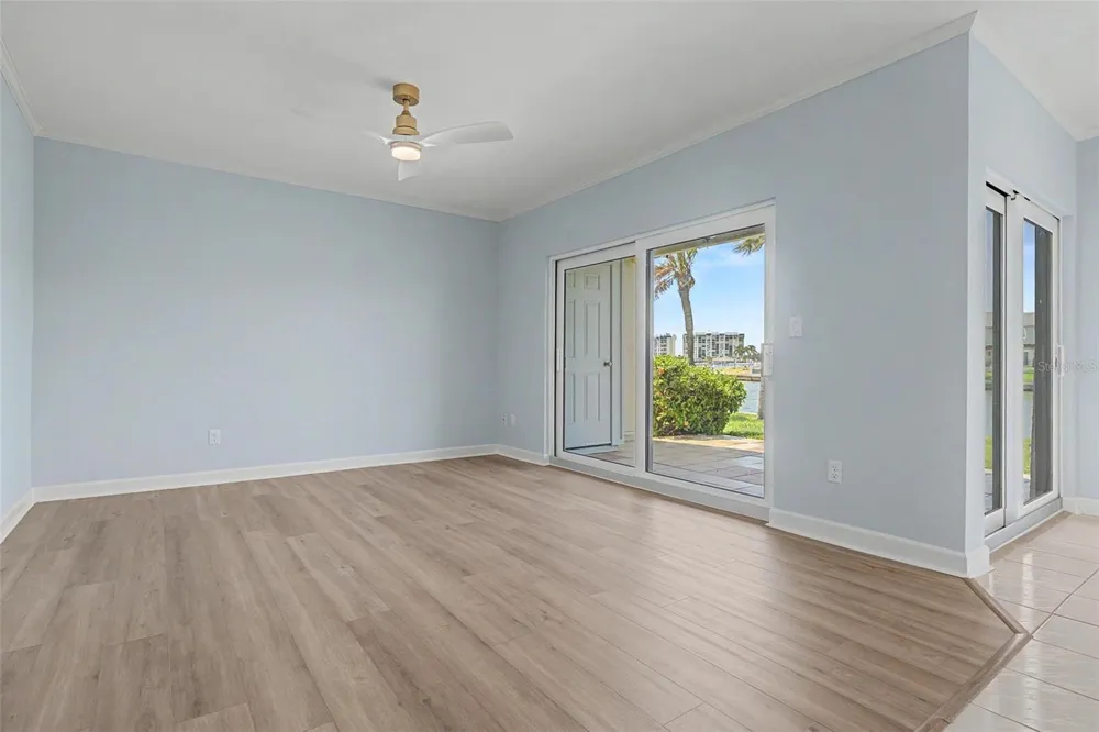 519 PLAZA SEVILLE COURT #39 Treasure Island, FL 33706