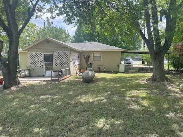 5296 Dacy Lane Buda, TX 78610