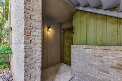 620 S 1st Street #103