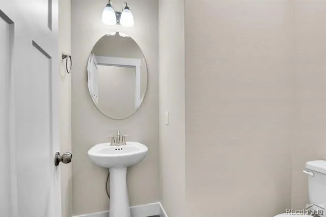 866 E Snyder Drive Pueblo, CO 81007
