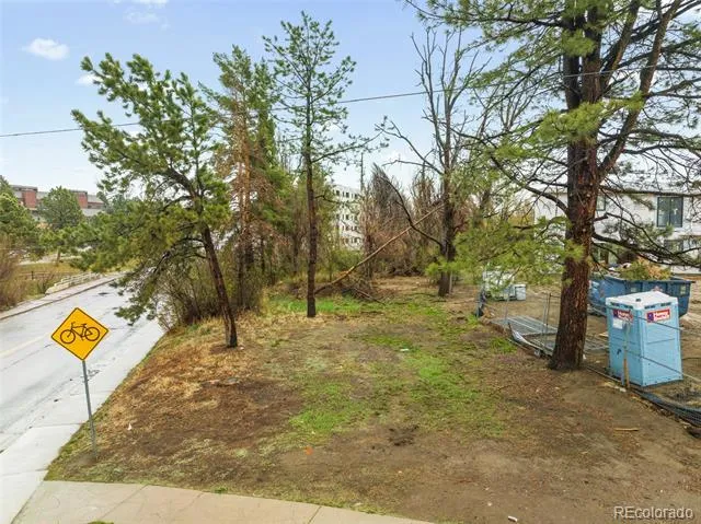 390 W Lehow Avenue Littleton, CO 80120