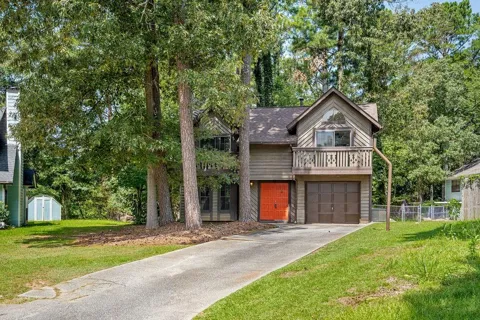 1043 Ascot Court