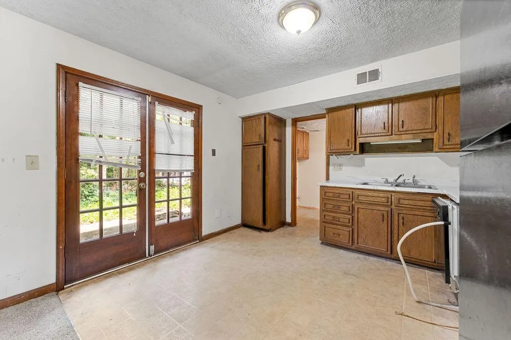 1043 Ascot Court Riverdale, GA 30296