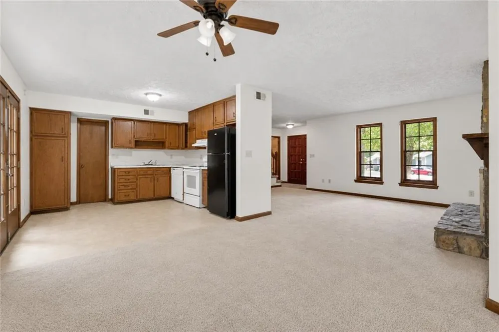 1043 Ascot Court Riverdale, GA 30296