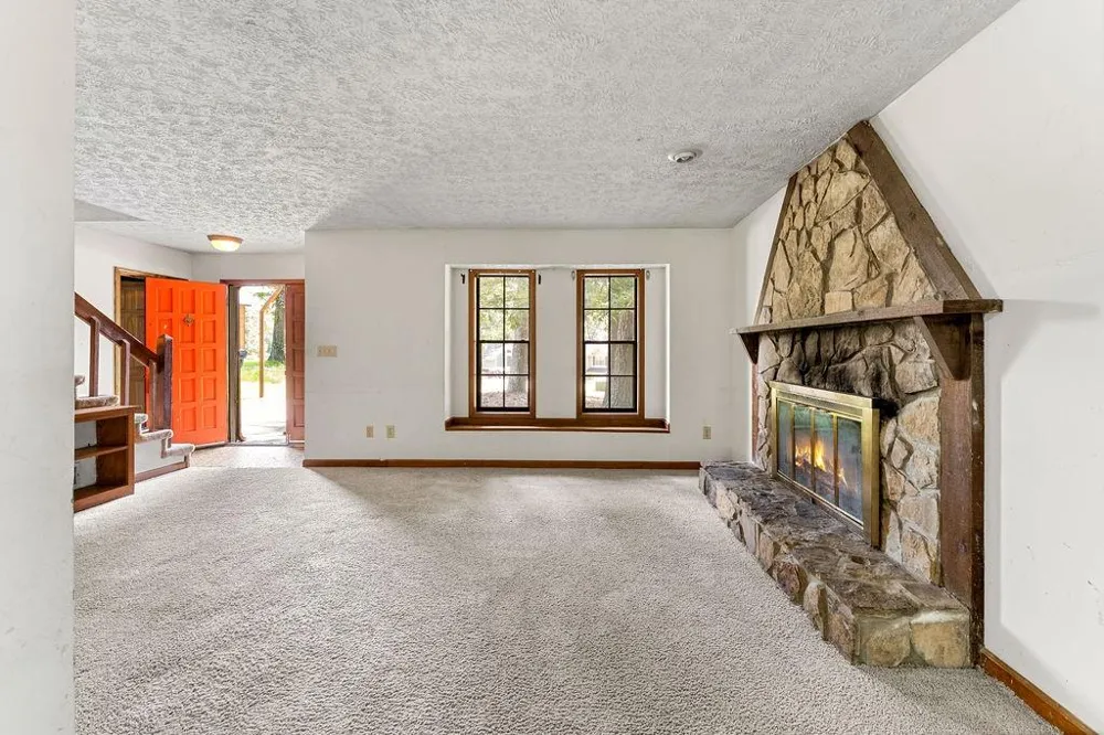 1043 Ascot Court Riverdale, GA 30296