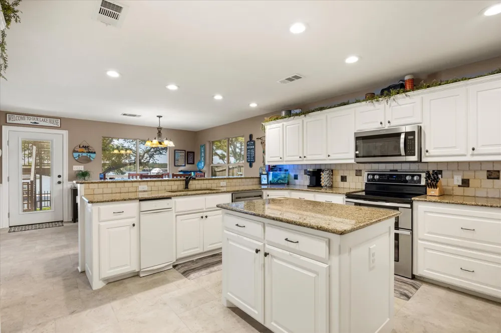 109 Casas Del Sur Street Granbury, TX 76049