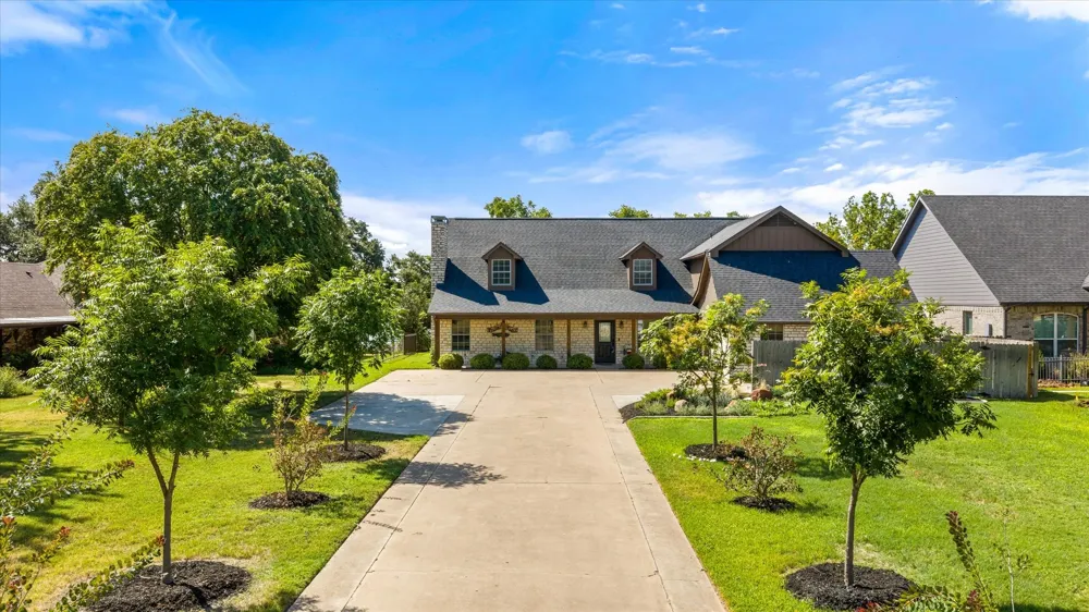 109 Casas Del Sur Street Granbury, TX 76049