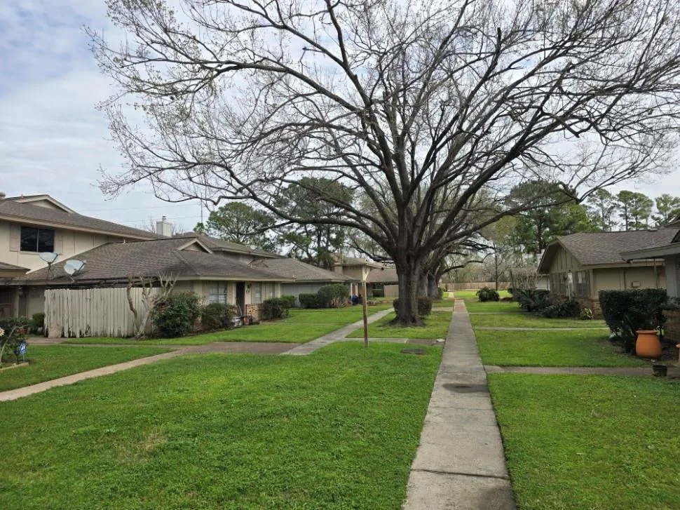 5640 Birchmont Drive #C Houston, TX 77091