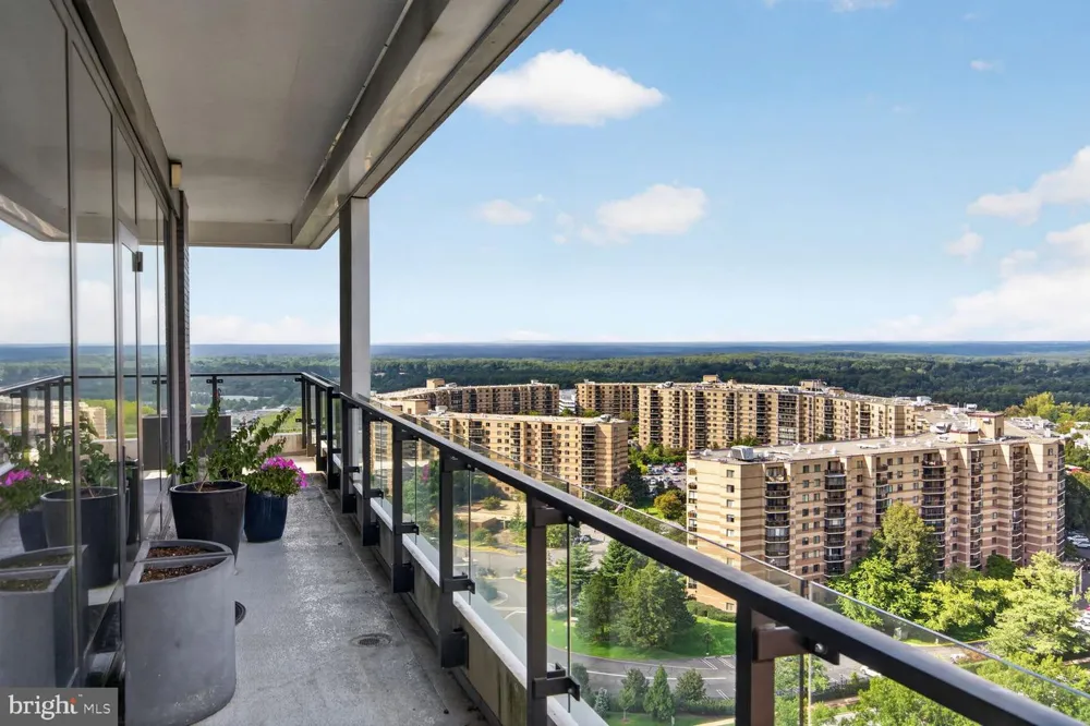 1650 SILVER HILL DRIVE #1607 Mclean, VA 22102